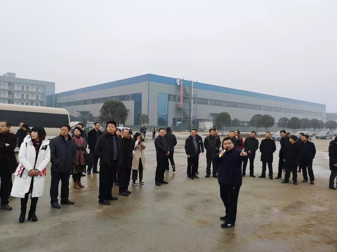 隨州市委、市人大代表團(tuán)蒞臨程力集團(tuán)商用車產(chǎn)業(yè)園視察